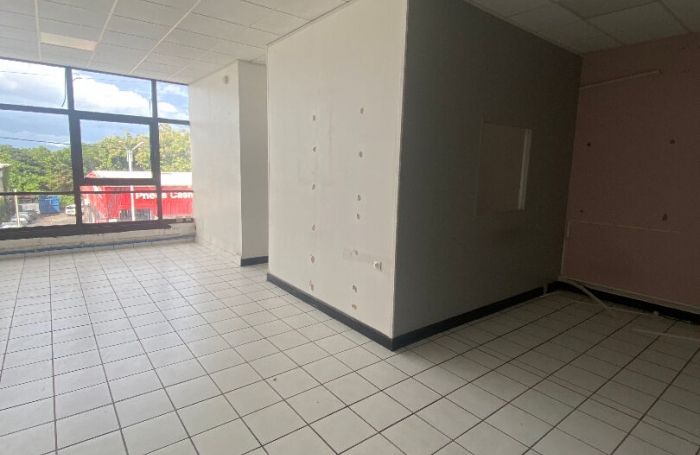 Location Local commercial 88m&sup2; Le Lamentin