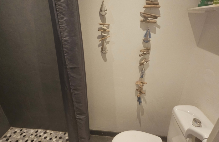 beau studio meubl&eacute; avec vue mer dans r&eacute;sidence avec piscine