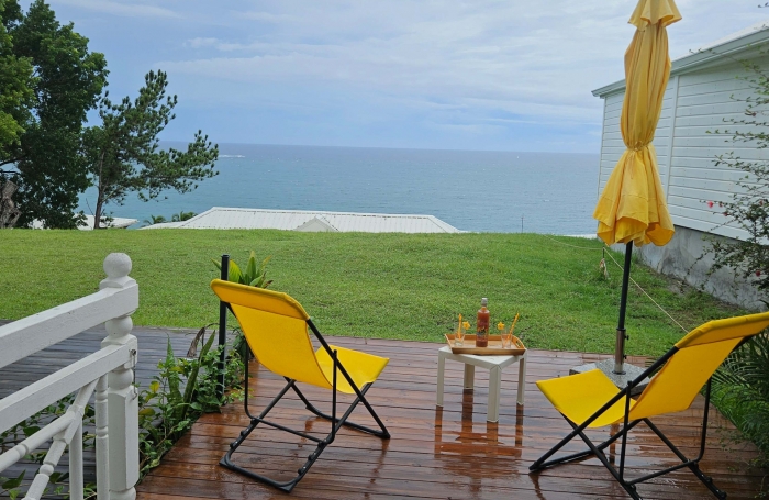 beau studio meubl&eacute; avec vue mer dans r&eacute;sidence avec piscine