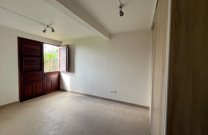 Location Maison 98.31m&sup2; 4 pièces Fort de france