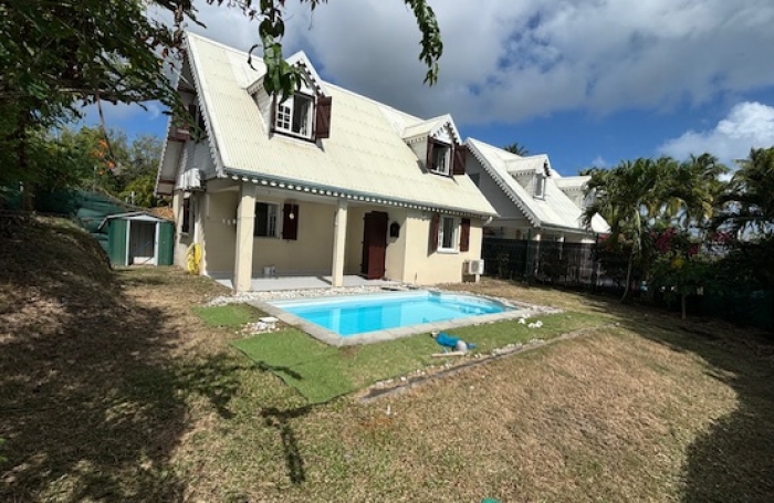 Villa de type F4 avec piscine - LE DIAMANT