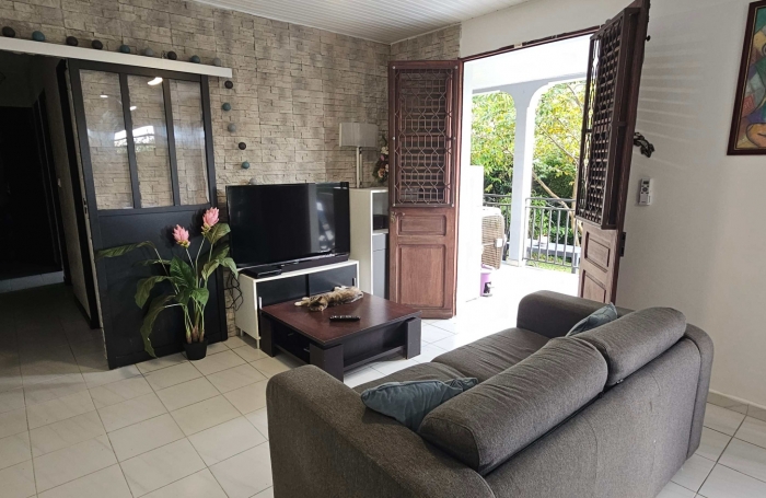 Jolie maison familiale avec grande terrasse et jardin