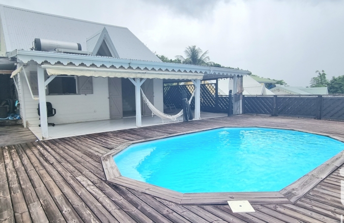 Vente Maison 94m&sup2; 5 pièces Rivi&egrave;re Sal&eacute;e