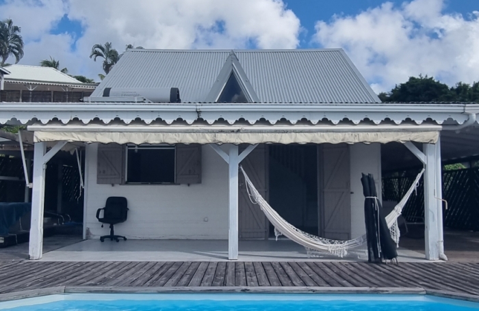 Vente Maison 94m&sup2; 5 pièces Rivi&egrave;re Sal&eacute;e