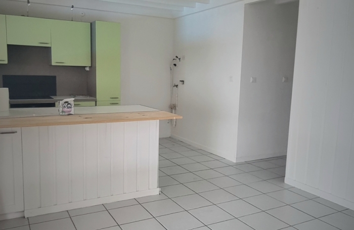 Vente Maison 94m&sup2; 5 pièces Rivi&egrave;re Sal&eacute;e