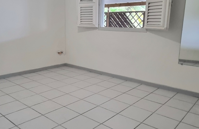 Vente Maison 94m&sup2; 5 pièces Rivi&egrave;re Sal&eacute;e