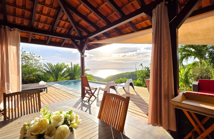 Villa de plain-pied T4 avec vue mer et campagne &agrave; Case-Pilote