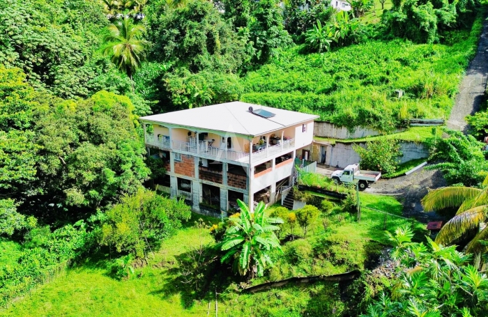 Vente Maison 130.2m&sup2; 4 pi&egrave;ces Schoelcher