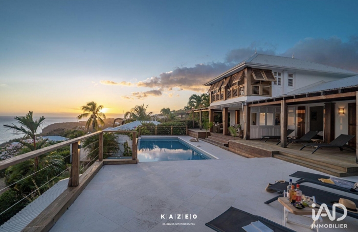 Vente Maison 200m&sup2; 7 pièces Case-Pilote