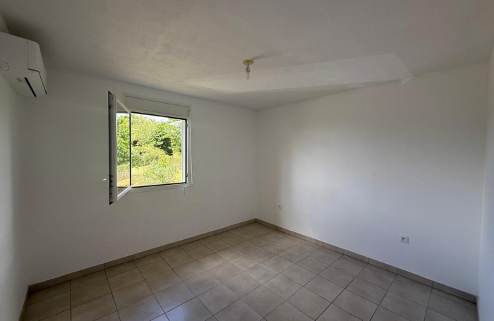 APPT T2 DERNIER ETAGE VUE DEGAGEE