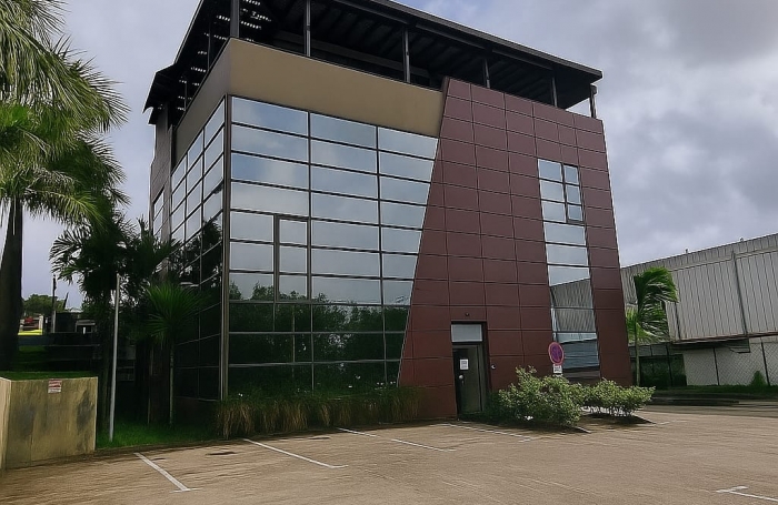 Vente Local commercial 97232