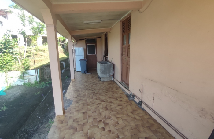 Maison de bourg &agrave; r&eacute;nover