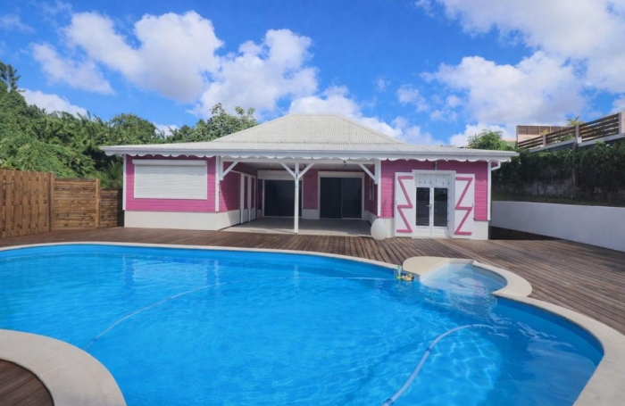 Vente Maison 106m&sup2; 5 pièces Sainte Luce