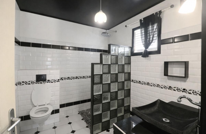 Vente Maison 106m&sup2; 5 pièces Sainte Luce