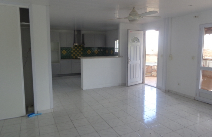 Vente Maison 226m&sup2; 9 pi&egrave;ces Ducos