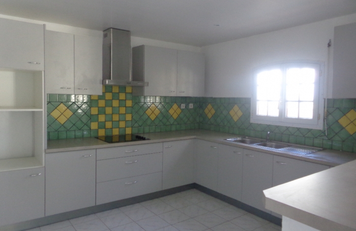 Vente Maison 226m&sup2; 9 pi&egrave;ces Ducos