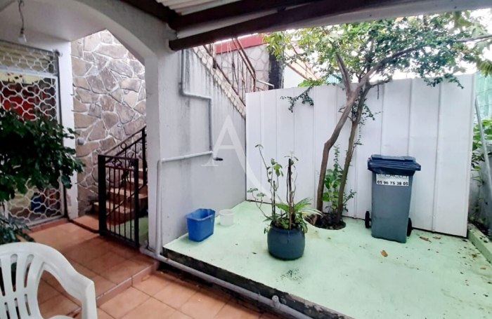 Vente Immeuble 238m&sup2; 11 pi&egrave;ces Fort de france