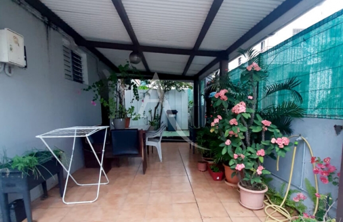 Vente Immeuble 238m&sup2; 11 pi&egrave;ces Fort de france