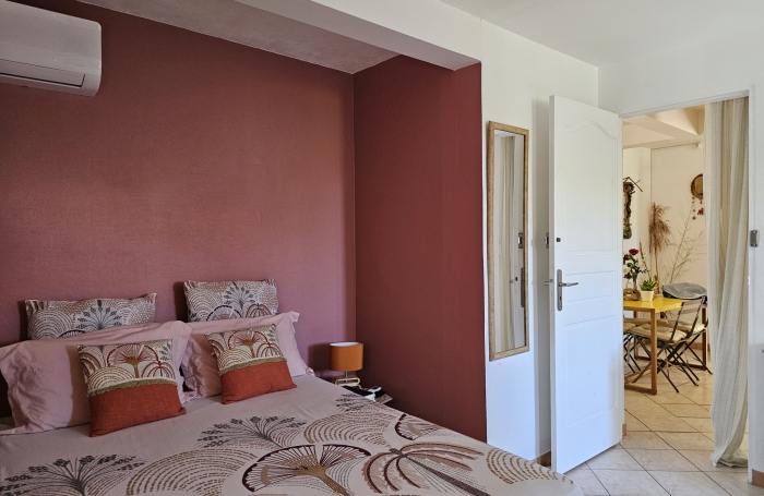 CHARMANT T2 MEUBLE A 40M DE LA PLAGE