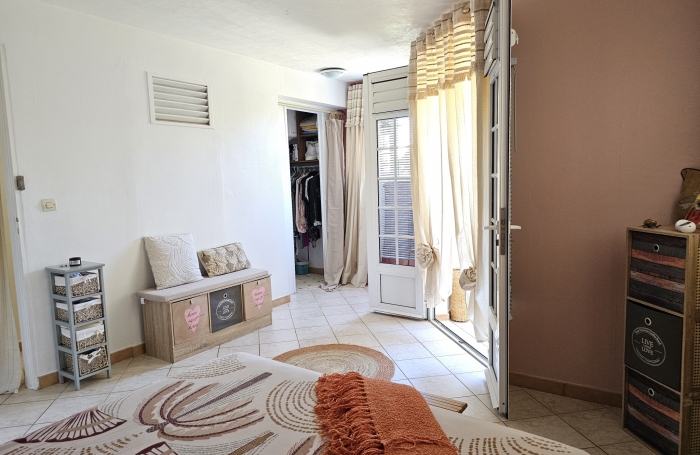 CHARMANT T2 MEUBLE A 40M DE LA PLAGE