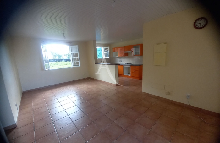 Vente Maison 58.83m&sup2; 3 pi&egrave;ces Case-Pilote