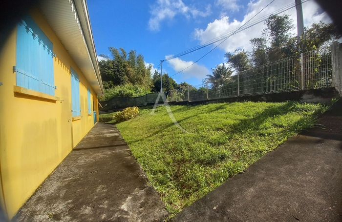 Vente Maison 58.83m&sup2; 3 pi&egrave;ces Case-Pilote