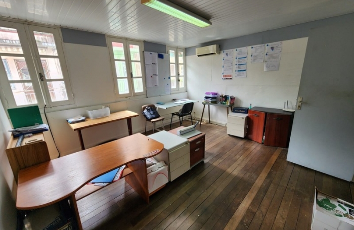 Vente Immeuble 197m&sup2; 7 pièces Fort de france