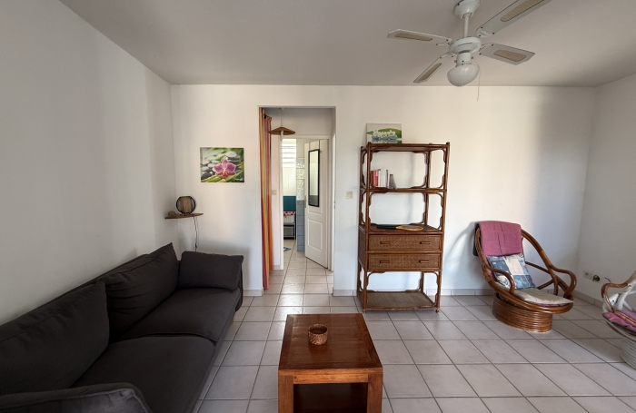 Appt T2 meubl&eacute; les pieds dans l'eau ANSE MITAN