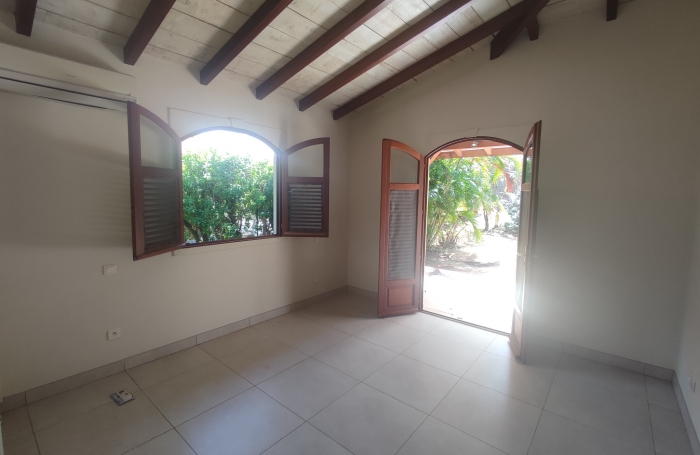 Villa prestige T5 au charme cr&eacute;ole - Cap Est