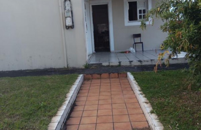 Vente Maison 206m&sup2; 4 pièces Basse-Pointe