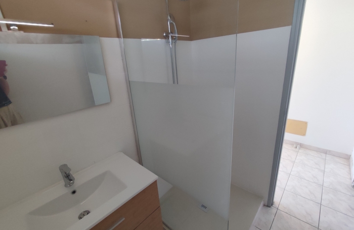 MAISON T4 DE PLAIN PIED QUARTIER MANSARDE