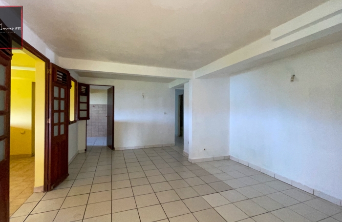 Appartement T4 avec Vue Imprenable sur la Baie   Le Marin