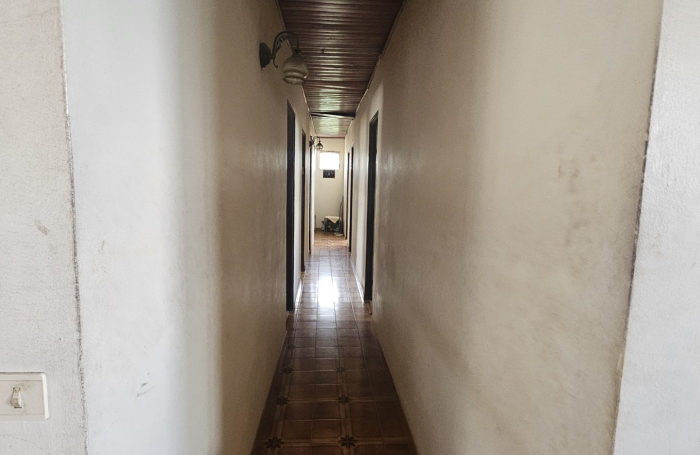 Maison &agrave; renover F5+F2 sur 2 niveaux - LE LAMENTIN