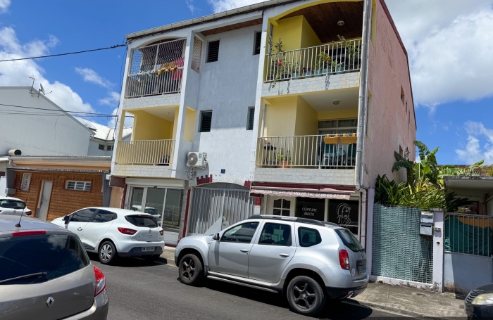 Local commercial 26 m2 - Rivi&egrave;re-Sal&eacute;e