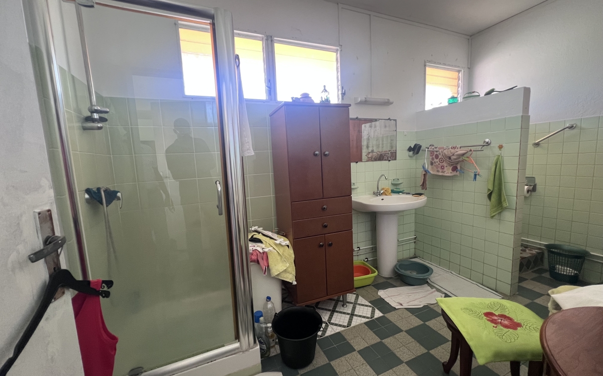  Trinit&eacute; bourg- Villa 4 chambres avec grands volumes - 390K&euro;