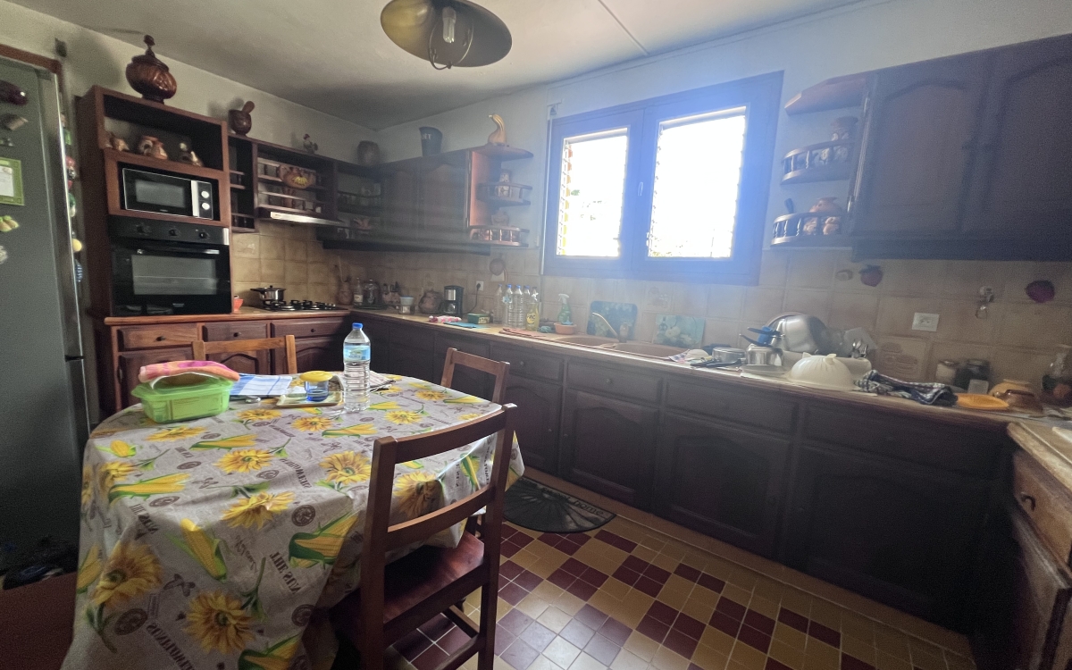  Trinit&eacute; bourg- Villa 4 chambres avec grands volumes - 390K&euro;