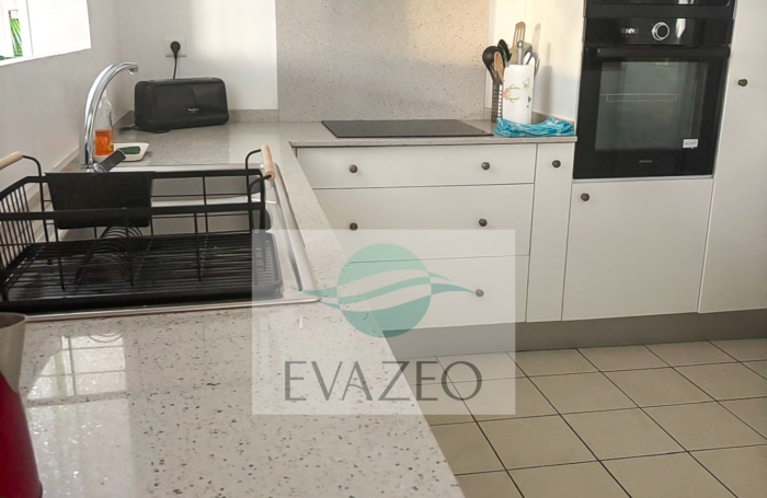 VILLA 3 CHAMBRES AVEC PISCINE ET VUE MER - RIVIERE SALEE