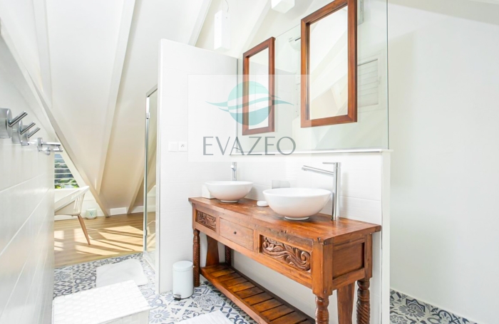 VILLA 3 CHAMBRES AVEC PISCINE ET VUE MER - RIVIERE SALEE