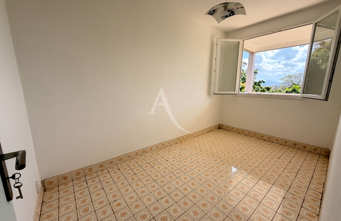 Vente Maison 250m&sup2; 7 pi&egrave;ces Le Lamentin