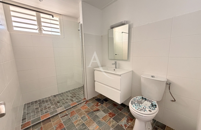 Vente Maison 250m&sup2; 7 pi&egrave;ces Le Lamentin