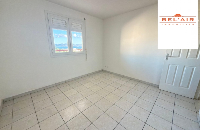 Vente Appartement 40.00m&sup2; 2 pièces Le Lamentin
