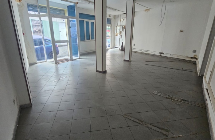 Vente Local commercial 189m&sup2; Fort de france