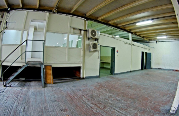 Location Entrepot 690m&sup2; Fort de france