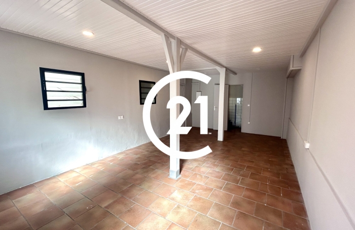 Location Local commercial 36m&sup2; Fort de france