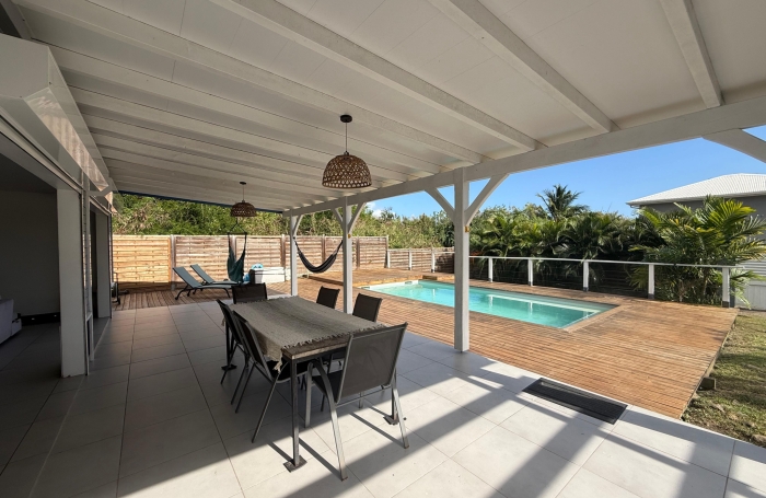 Villa T4 moderne r&eacute;cente jardin et piscine