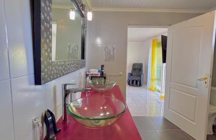 Vente Immeuble 264m&sup2; 9 pièces Schoelcher