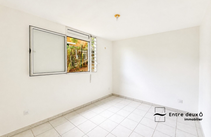 Vente Appartement 61.69m&sup2; 3 pièces Fort de france
