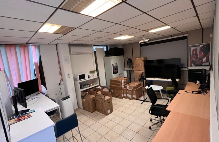 Vente Bureaux 170m&sup2; Le Lamentin