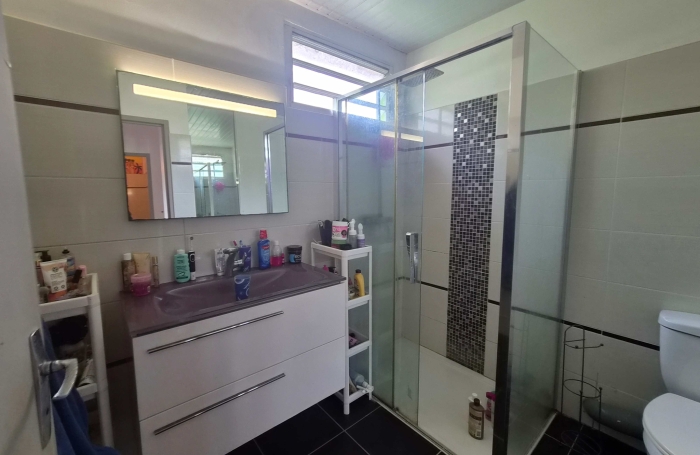 Grand haut de villa type F4/F5