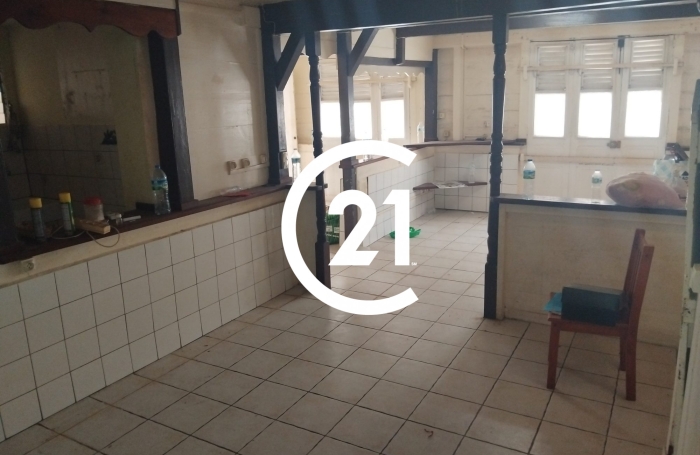 Vente Maison 104.00m&sup2; 4 pièces Fort de france